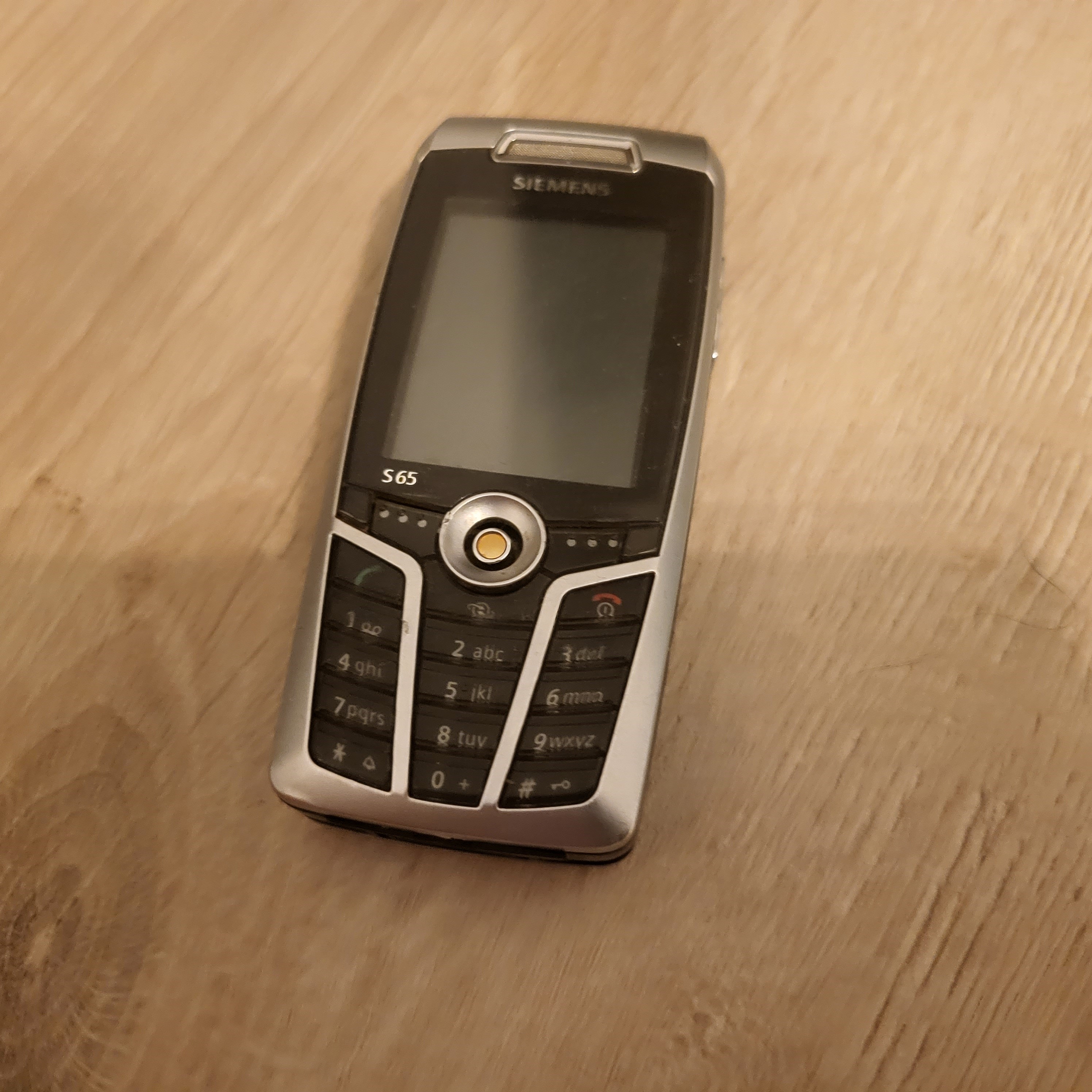 Siemens S65